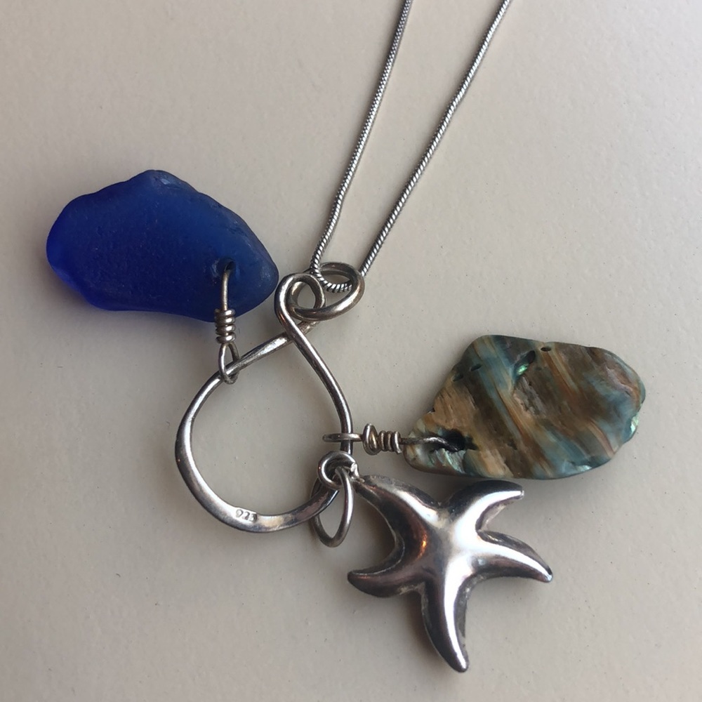 Seaglass starfish sterling silver necklace - Picture 3 of 5